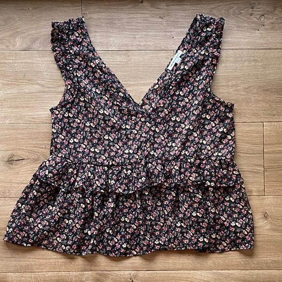 American Eagle Outfitters Tops - American Eagle Floral V-Neck